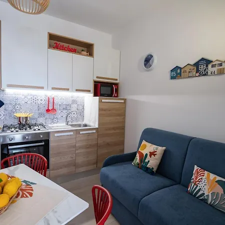 Al Manara - Fronte Mare Apartment *