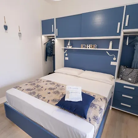 Al Manara - Fronte Mare Apartment